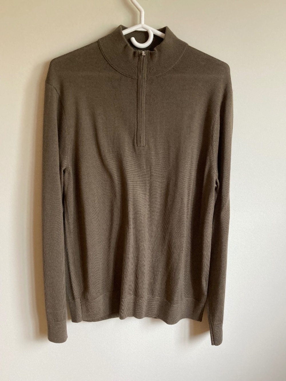 Club Monaco Olive Merino Quarter Zip L NWT